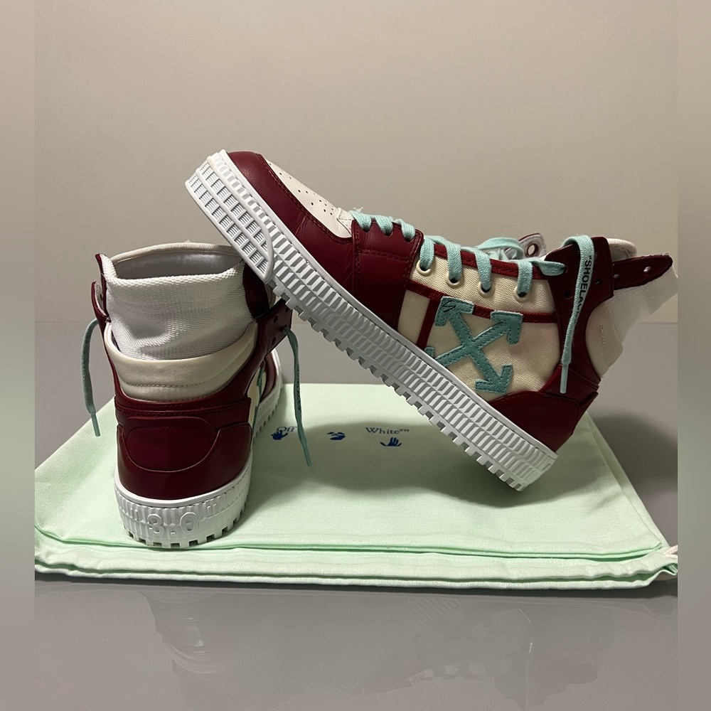 Men’s Off -WHITE  hi-top leather sneakers. U.S 7, E.U 40